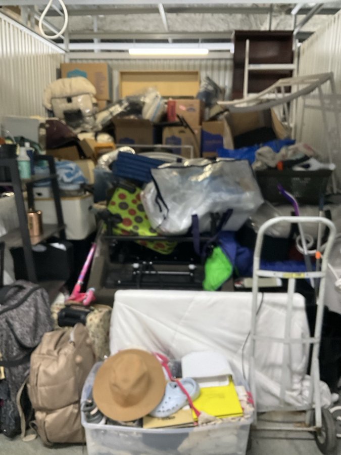 10 x 15 storage unit in Corona, CA
