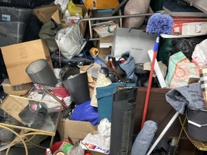 10 x 10 storage unit in Corona, CA