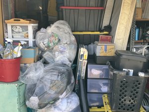 10 x 20 storage unit in Riverside, CA