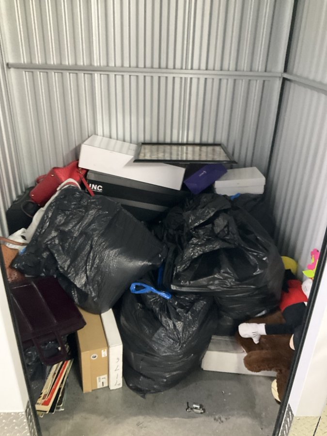 5 x 5 storage unit in Corona, CA
