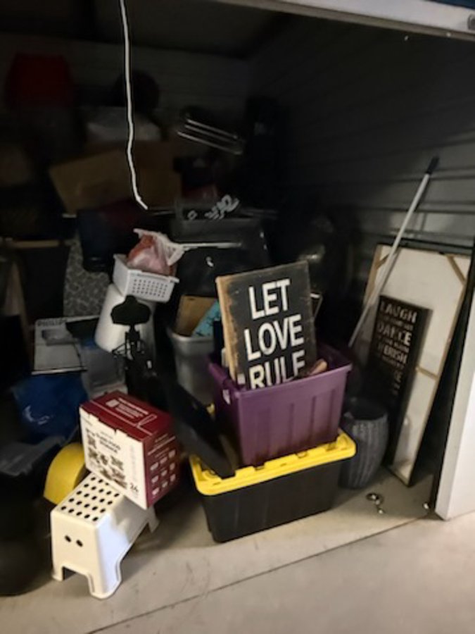 10 x 10 storage unit in Acworth, GA