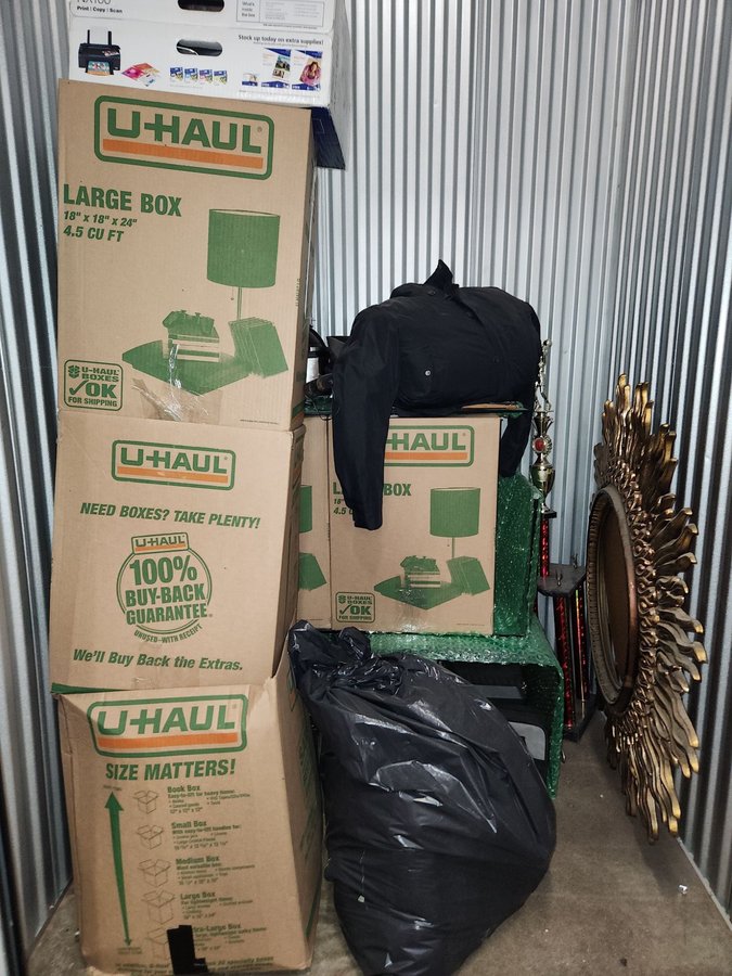 5 x 5 storage unit in Bronx, NY