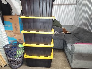 10 x 10 storage unit in Bronx, NY