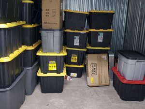 10 x 10 storage unit in Brooklyn, NY