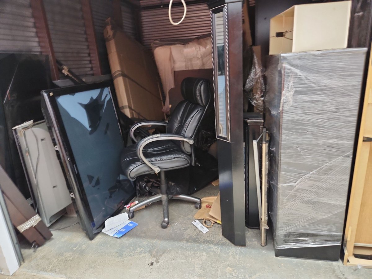 10 x 10 storage unit in Brooklyn, NY