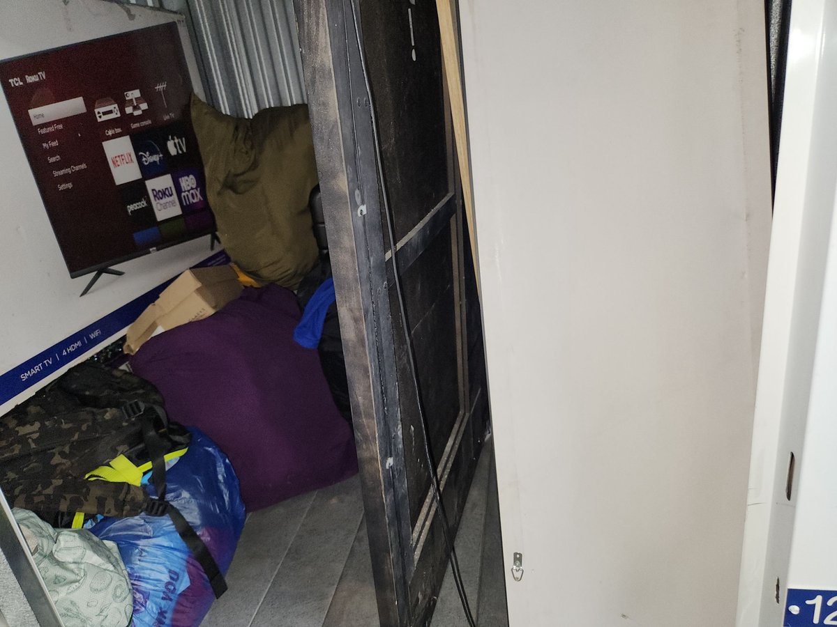 5 x 5 storage unit in Brooklyn, NY
