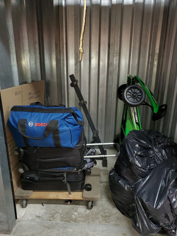 5 x 5 storage unit in Brooklyn, NY