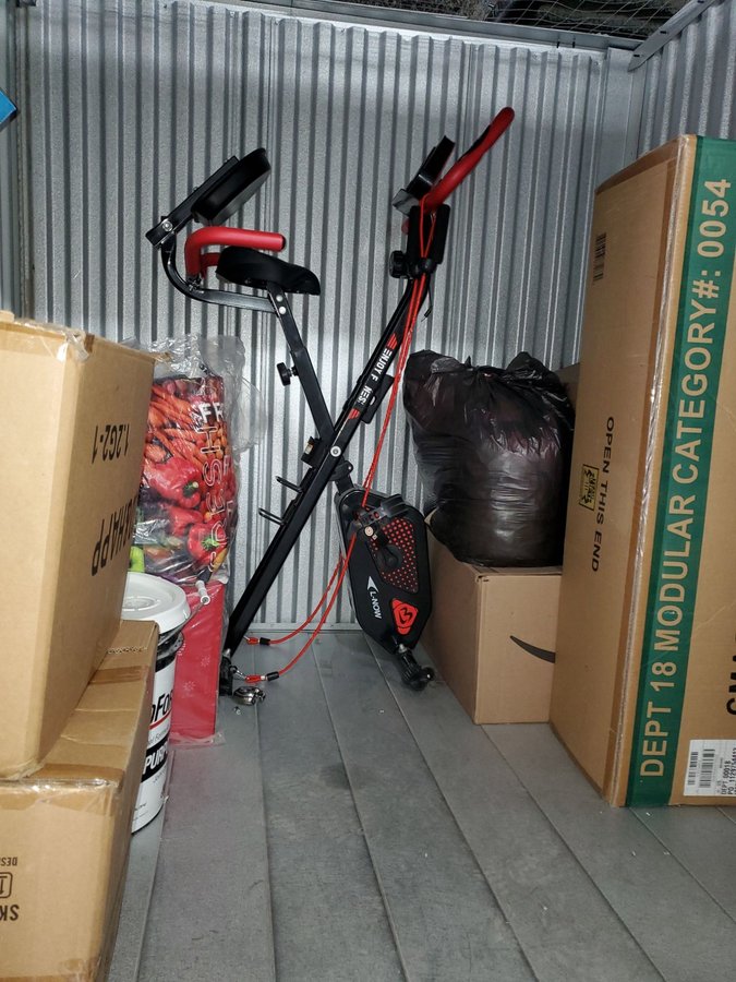 5 x 5 storage unit in Brooklyn, NY