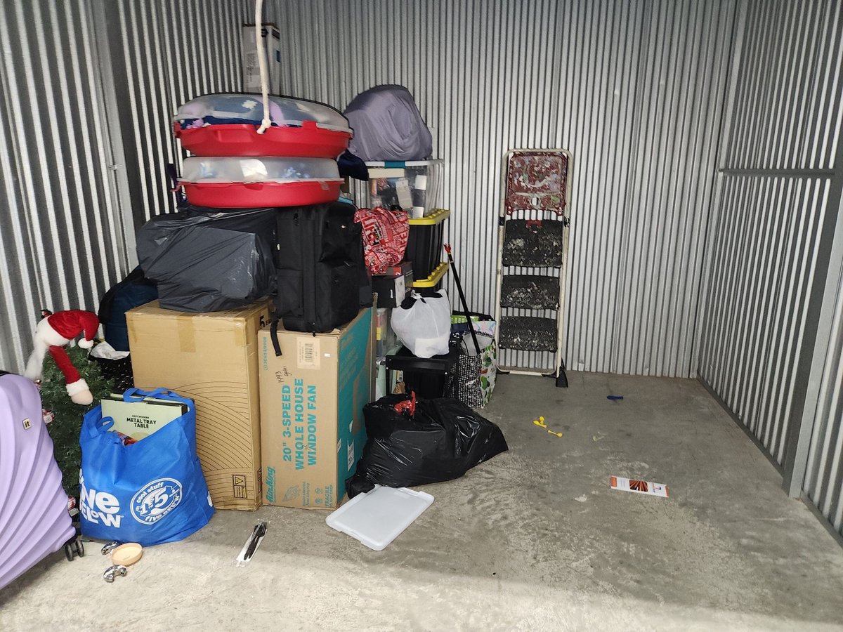 10 x 10 storage unit in Brooklyn, NY