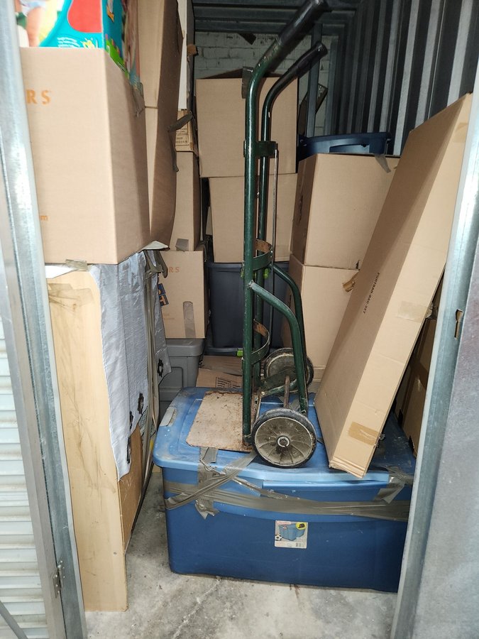 5 x 10 storage unit in Brooklyn, NY