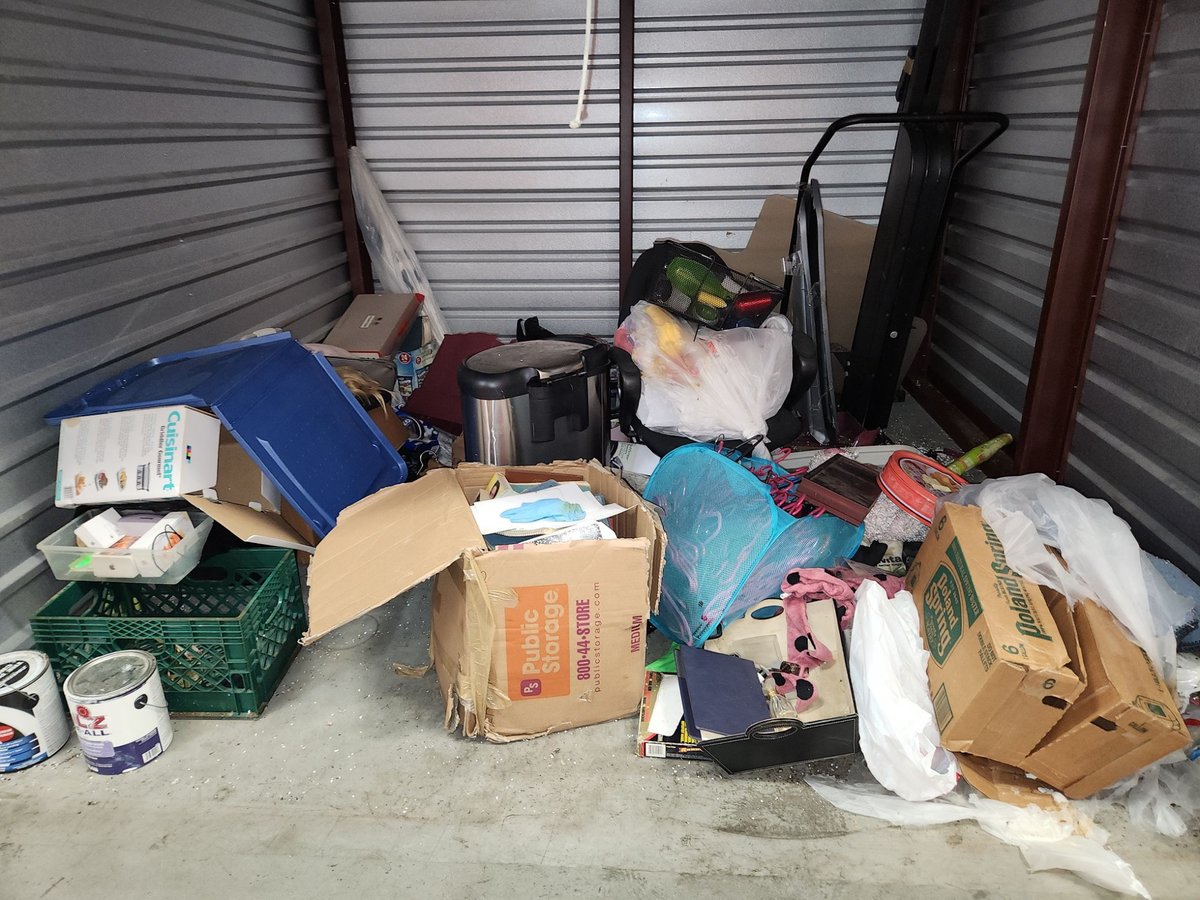 10 x 10 storage unit in Brooklyn, NY
