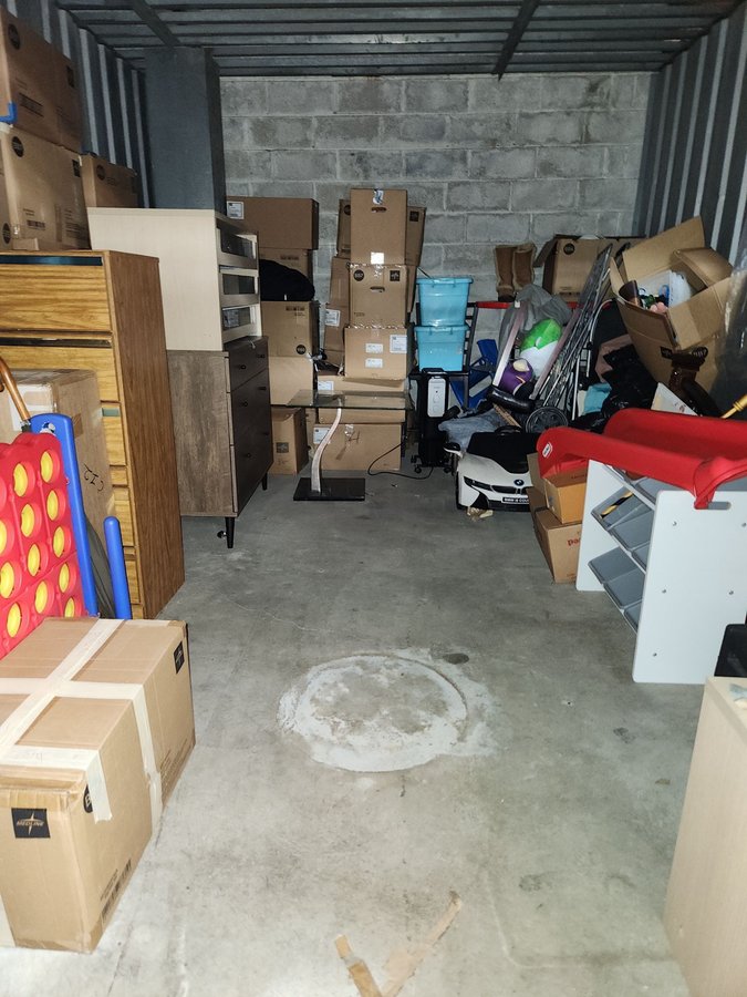 10 x 15 storage unit in Brooklyn, NY