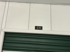 5 x 10 storage unit in Riverside, CA