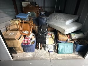 10 x 15 unit in Riverside