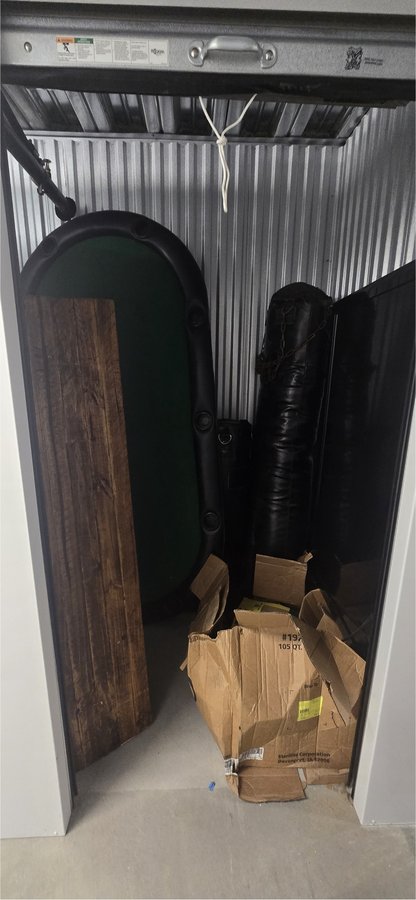 5 x 10 storage unit in San Diego, CA