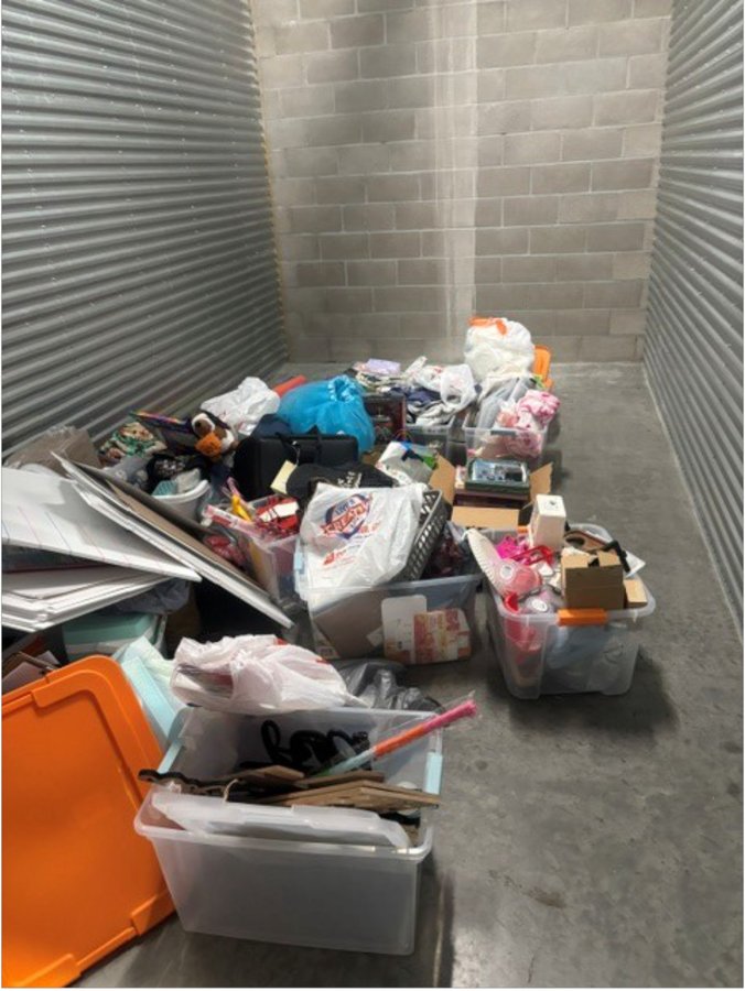 10 x 20 storage unit in San Diego, CA