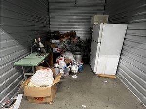10 x 12 storage unit in El Monte, CA