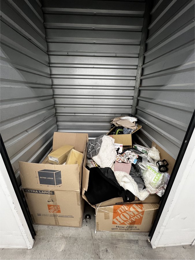 4 x 5 storage unit in El Monte, CA