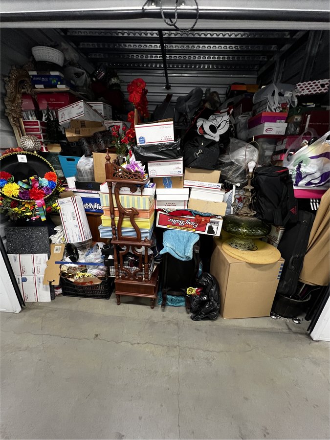 9 x 10 storage unit in El Monte, CA