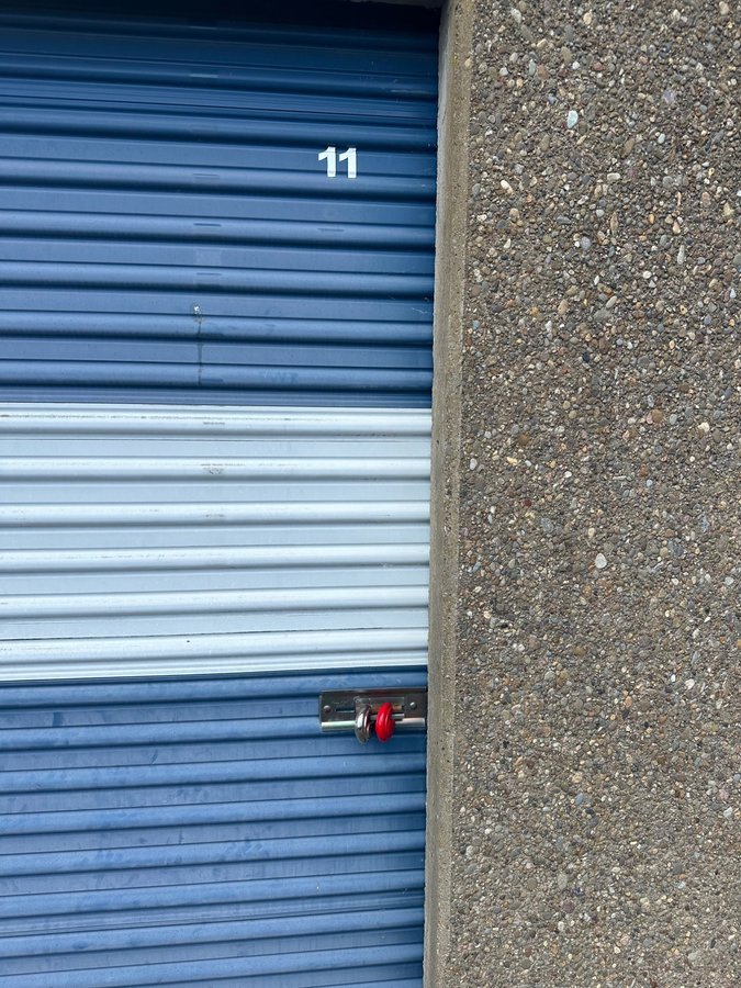 10 x 15 storage unit in Albany, OR