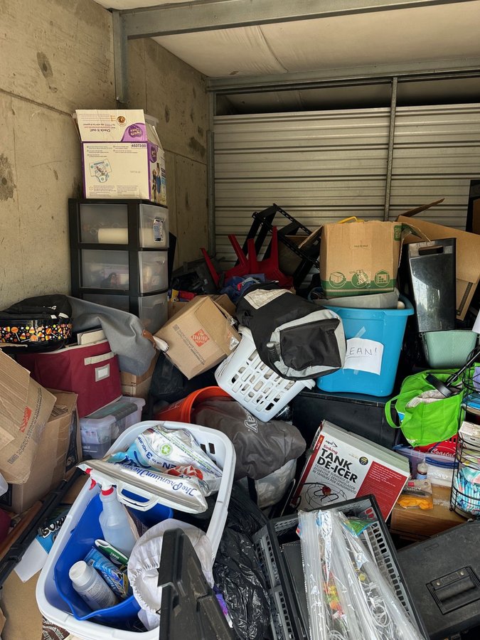 10 x 15 storage unit in Albany, OR