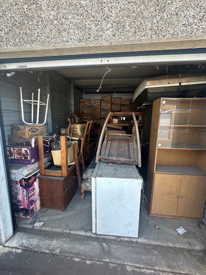 10 x 15 storage unit in Albany, OR