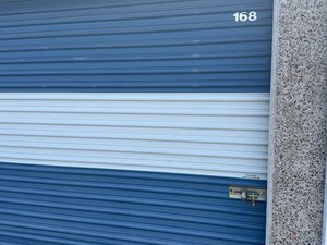 10 x 15 storage unit in Albany, OR