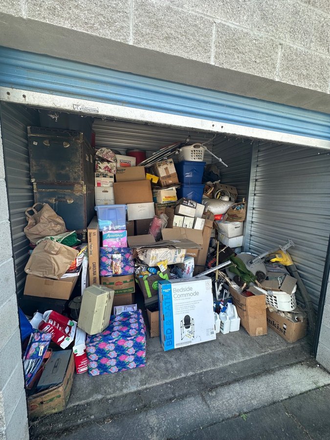 10 x 10 storage unit in Albany, OR