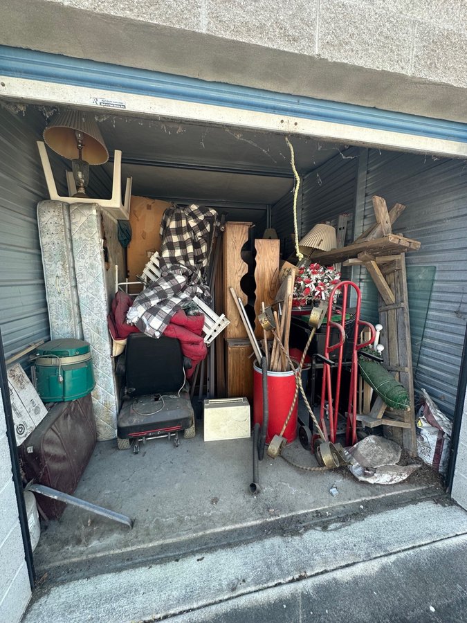 10 x 20 storage unit in Albany, OR