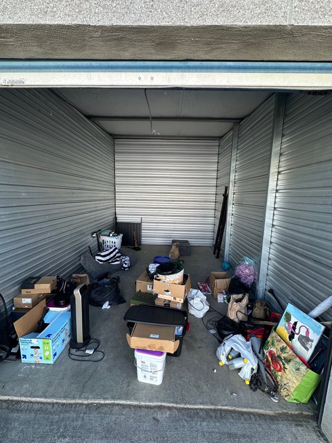 10 x 15 storage unit in Albany, OR