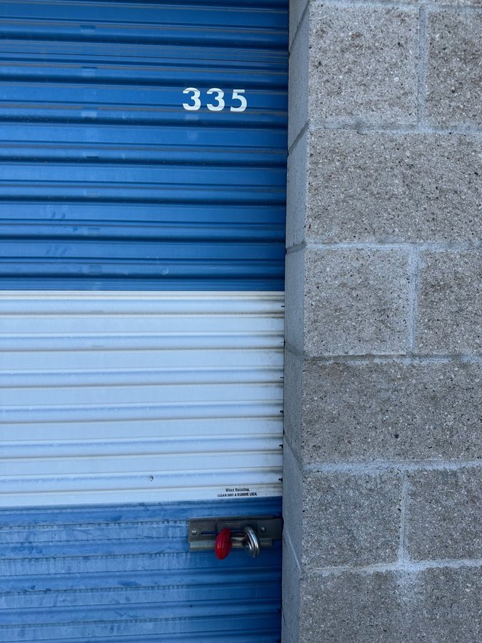 10 x 15 storage unit in Albany, OR