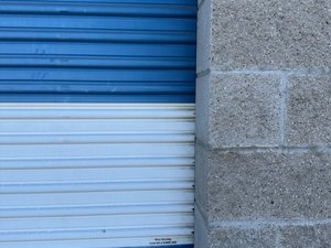 10 x 15 storage unit in Albany, OR