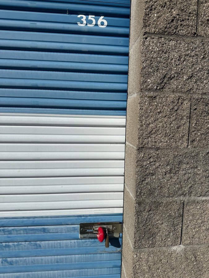 10 x 20 storage unit in Albany, OR