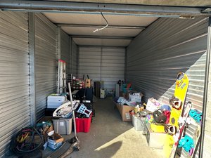 10 x 20 unit in Albany
