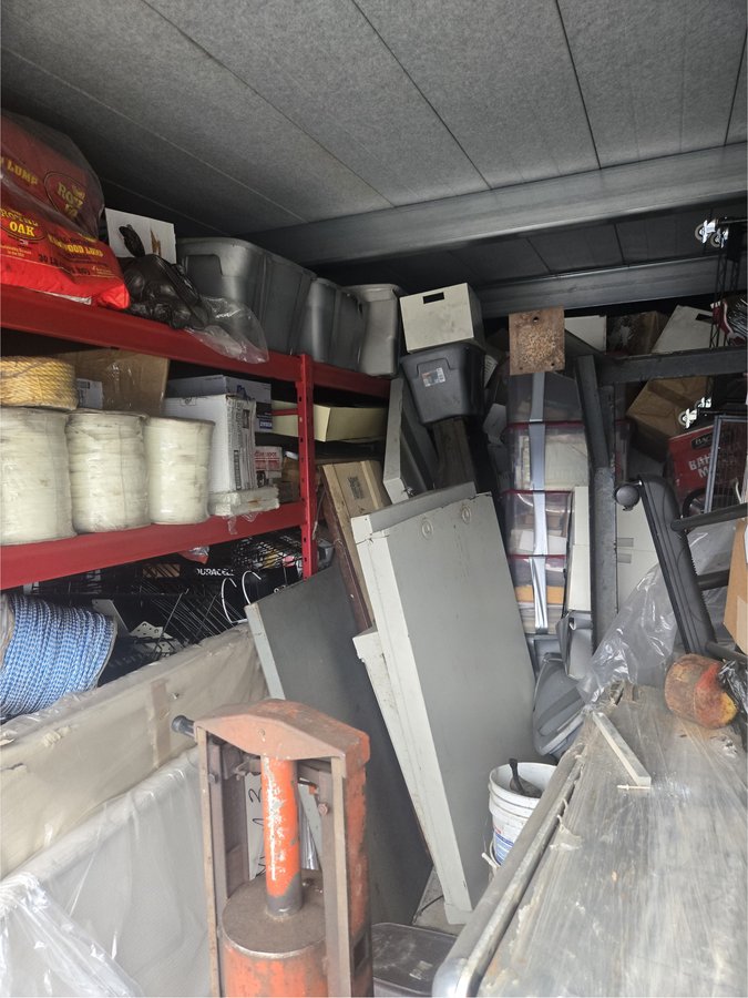 10 x 30 storage unit in Belle Vernon, PA