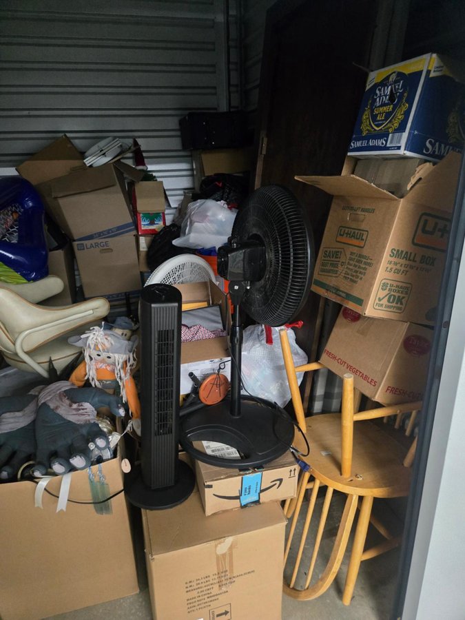 10 x 10 storage unit in Johnstown, PA