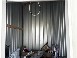 6 x 10 storage unit in Sardinia, OH