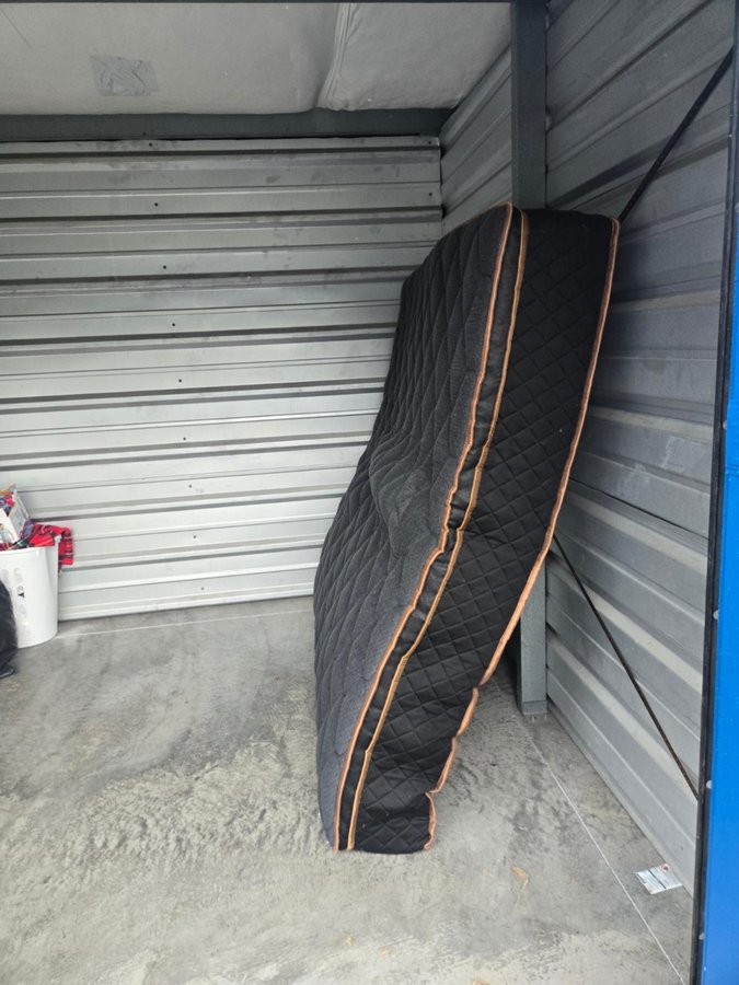 10 x 10 storage unit in Johnstown, PA