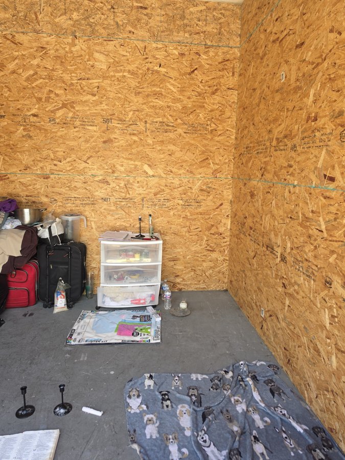 10 x 10 storage unit in Delray Beach, FL