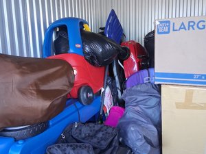 7 x 10 storage unit in Primos, PA