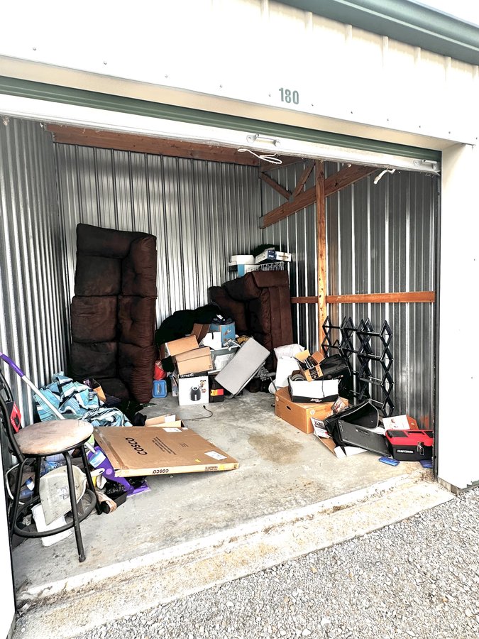 10 x 12 storage unit in Sardinia, OH