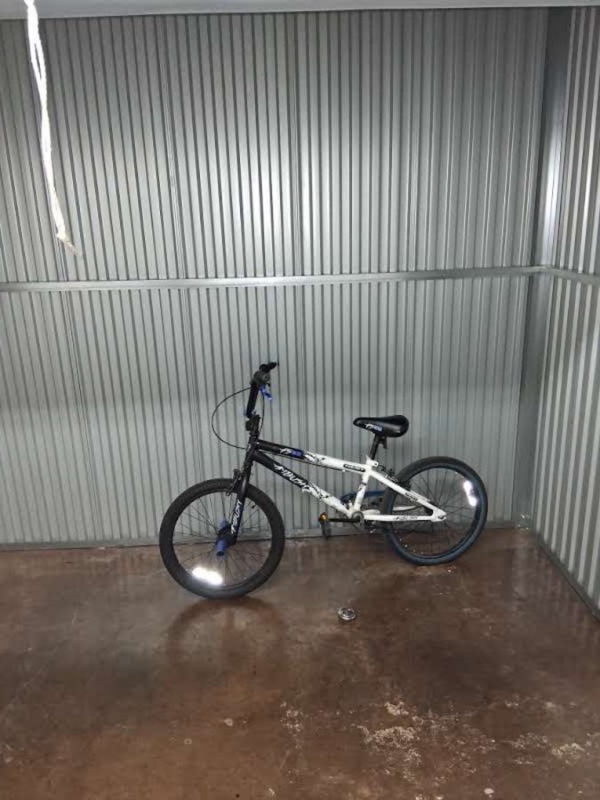 5 x 10 storage unit in Primos, PA