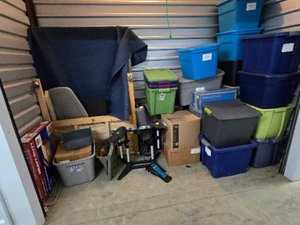 10 x 5 storage unit in Arlington, TX