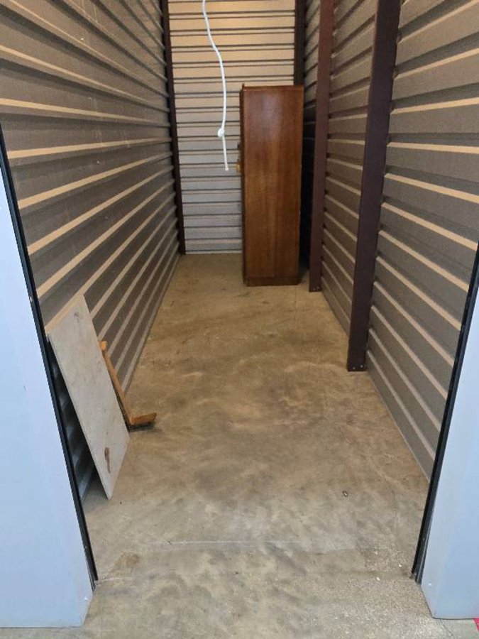 5 x 15 storage unit in Arlington, TX