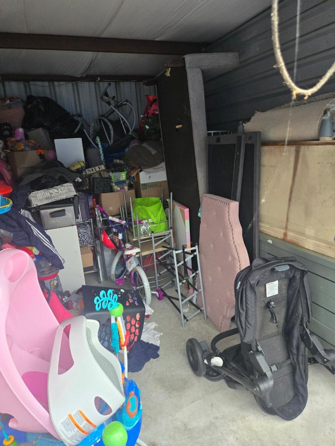 10 x 15 storage unit in Johnstown, PA