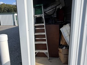 5 x 10 storage unit in Dunlap, TN