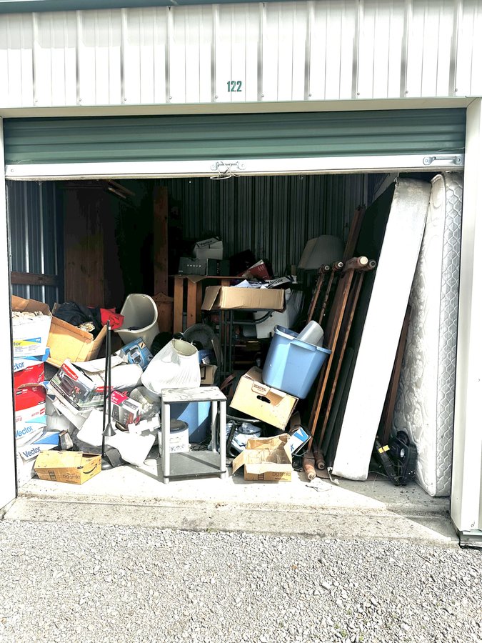 10 x 12 storage unit in Sardinia, OH