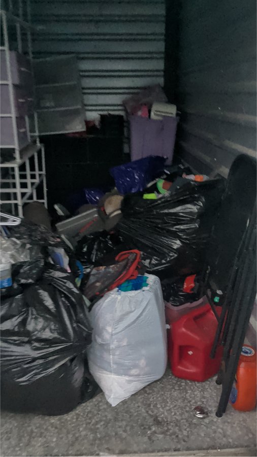 5 x 10 storage unit in Clarksville, TN