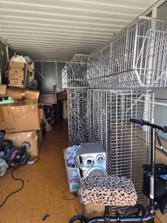 8 x 20 storage unit in Springfield, OH