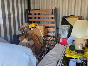 10 x 10 storage unit in Hermitage, PA